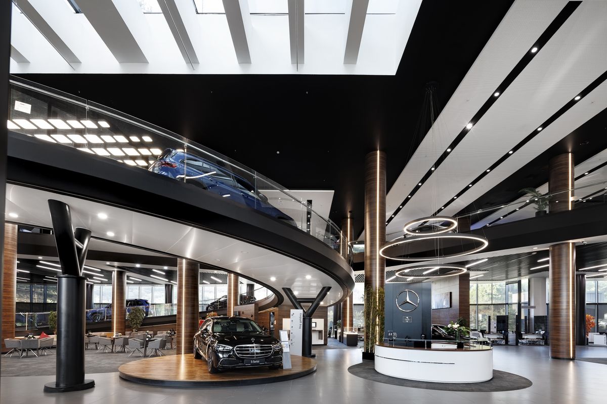 Mercedes-Benz Gelecek Otomotiv Showroom, Furkan Uyan